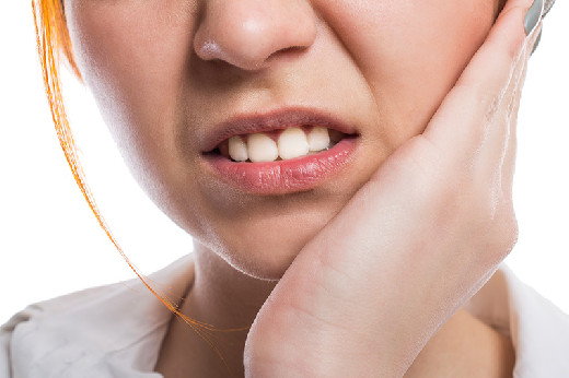 Как избавиться от зубной боли: советы стоматолога